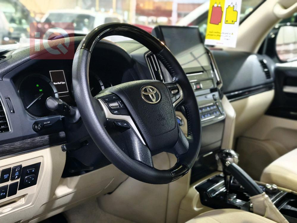 تويوتا لاندكروزر